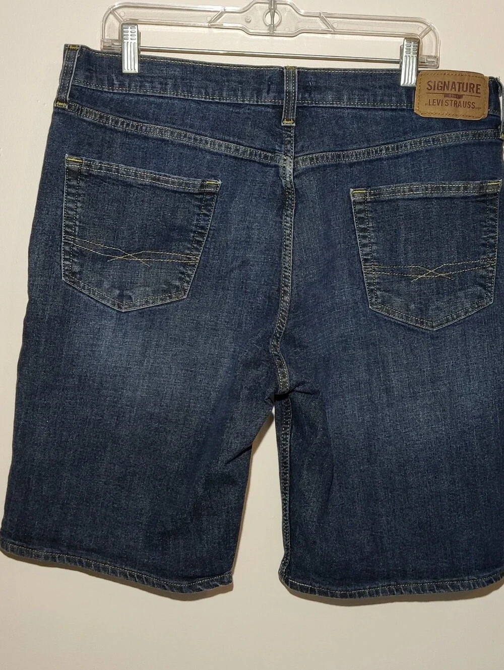 Signature Levi Strauss Gold Label Loose Fit Denim Shorts Mens 34 Blue Jean Jorts